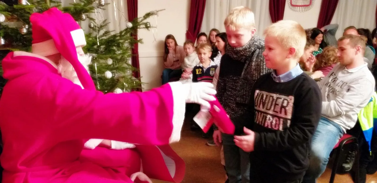 Mikulásváró Ünnepély képek