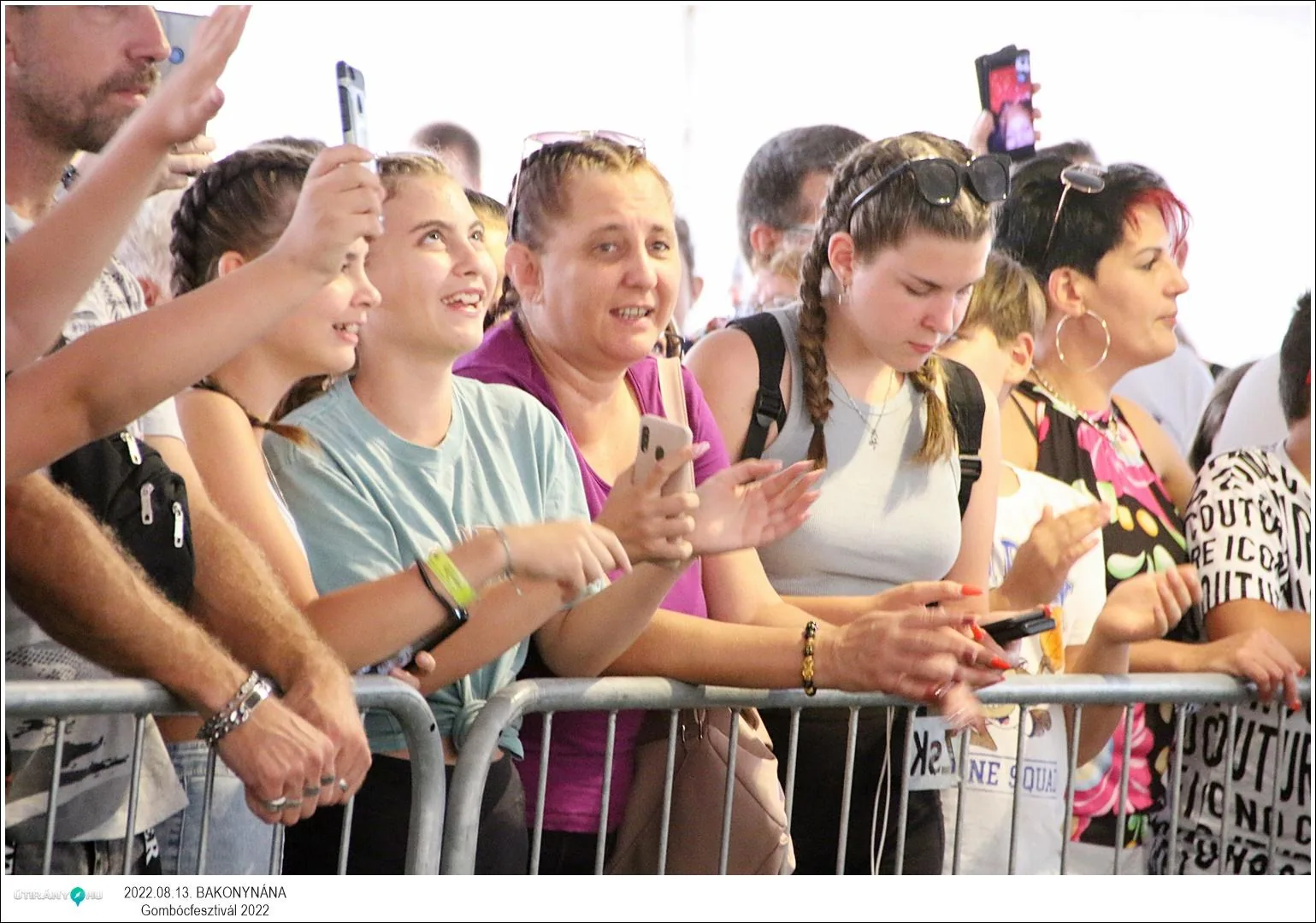 Fotók, Útirány.hu: