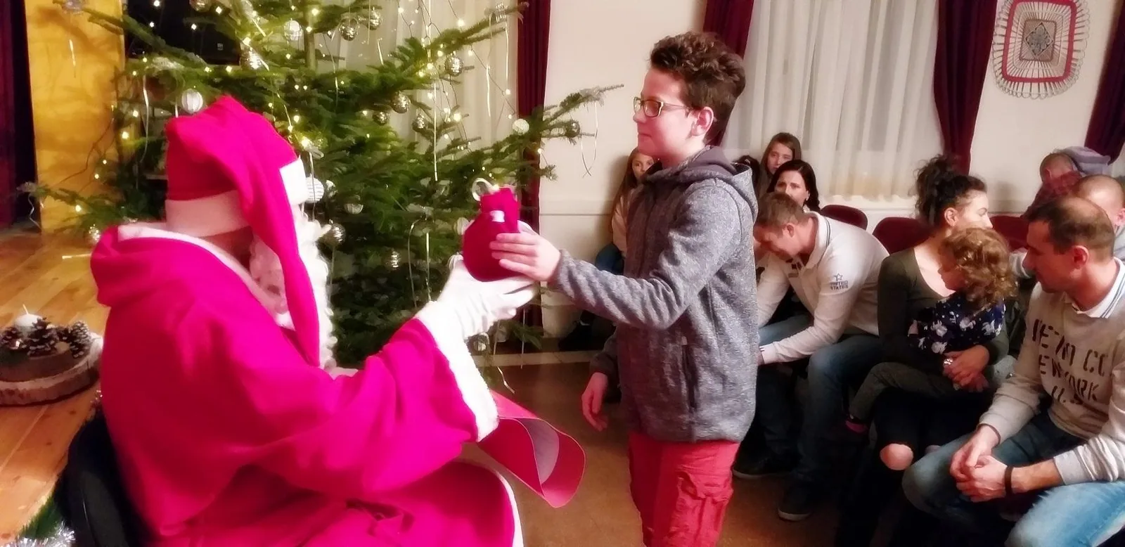 Mikulásváró Ünnepély képek