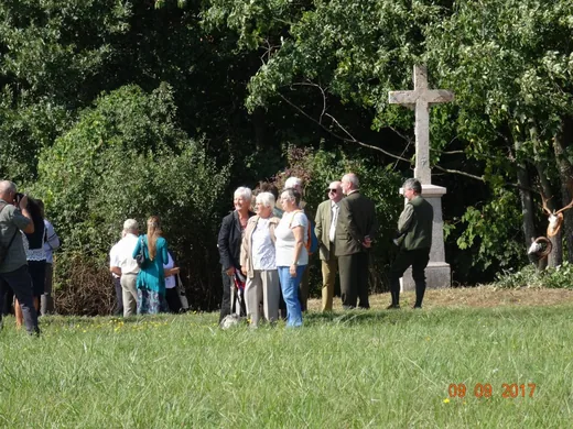 'Összefogással újult meg az ősi Ambrosz-kereszt' cikk borítóképe