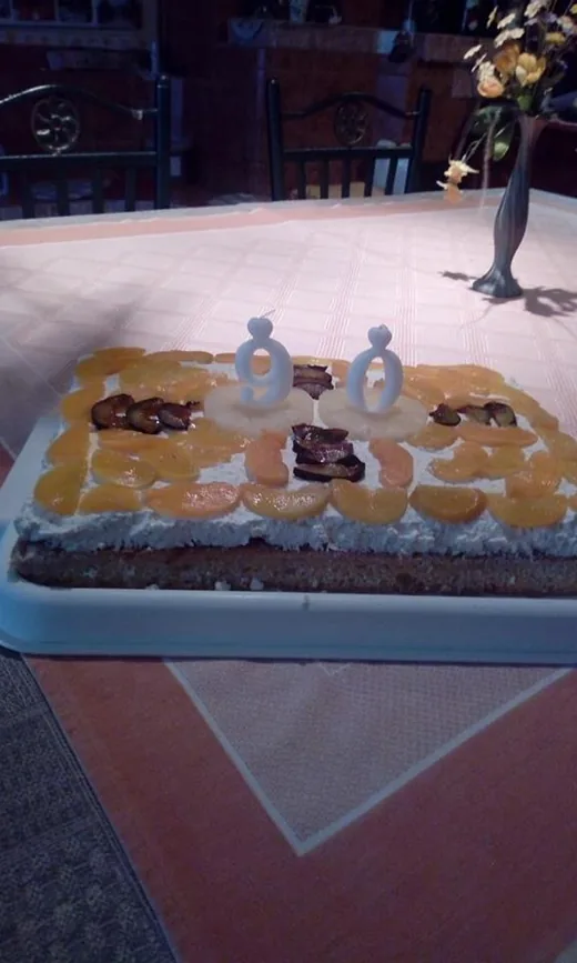 '90. születésnap' cikk borítóképe