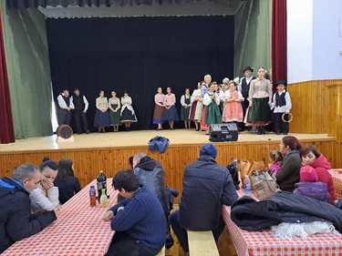 Hajmáskéri Vigadalom, III. Kolbászkészítő Verseny 