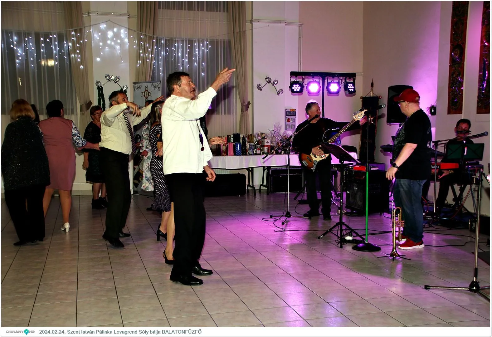 Fotók, Útirány.hu