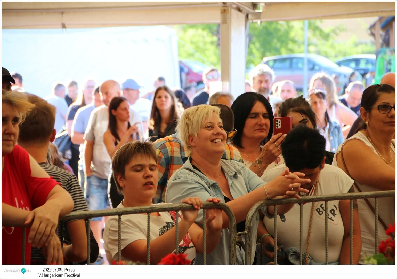 Fotók, Útirány.hu: