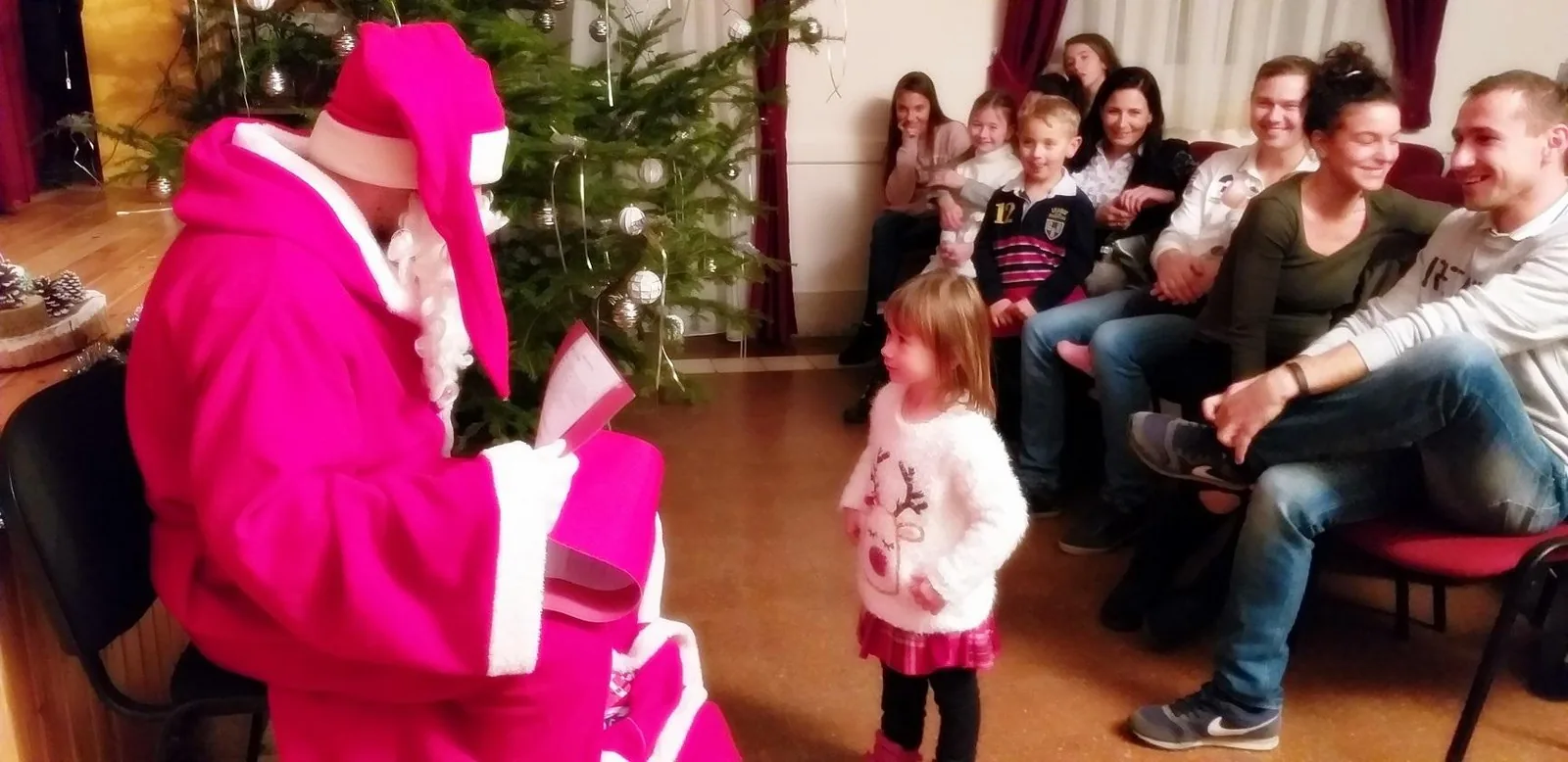 Mikulásváró Ünnepély képek