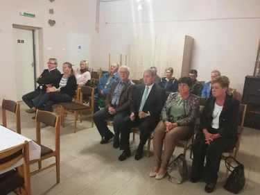 Képek az alakuló ülésről