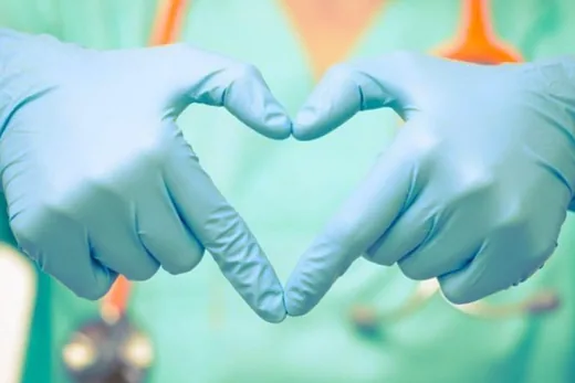 'Ápoló, gondozó munkakör ' cikk borítóképe