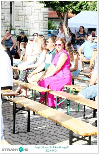 Sólyi Falunap és fakanál forgató