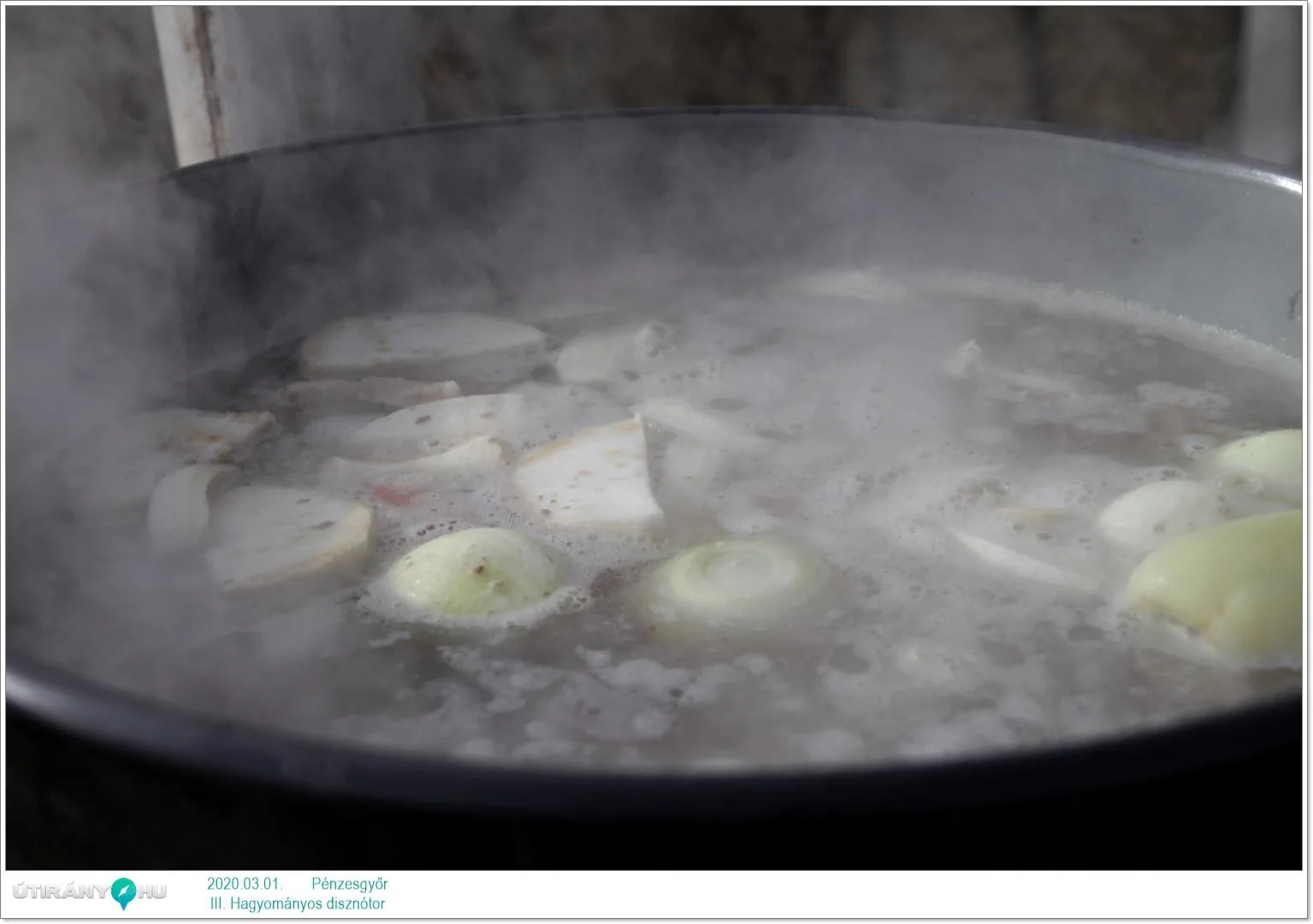 III. Hagyományos disznótor / Képek: Útirány.hu