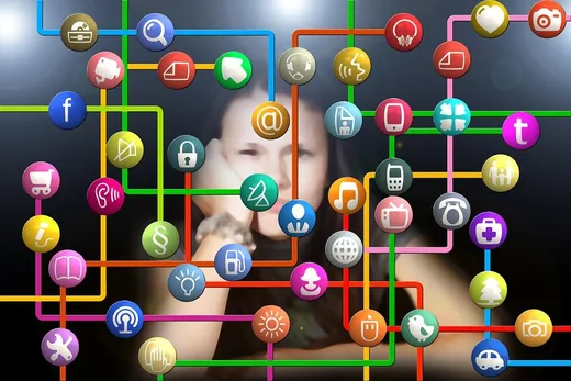 'Hogyan használjuk helyesen a közösségi hálót?' cikk borítóképe