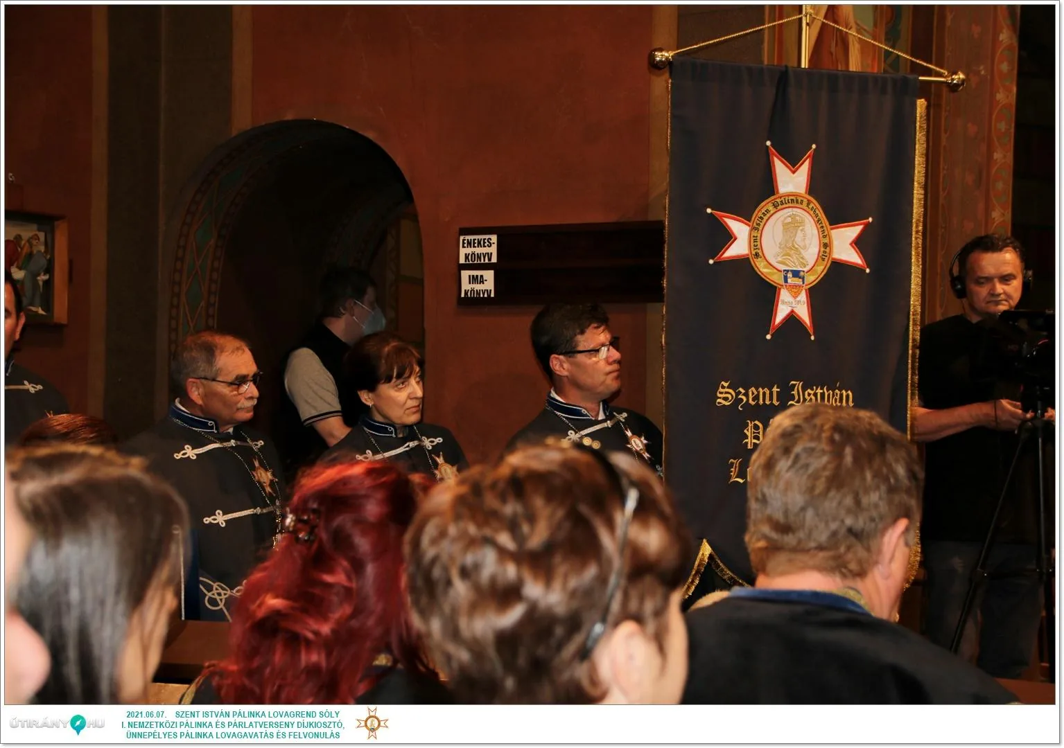 Díjkiosztó, szentelés, avatás, felvonulás