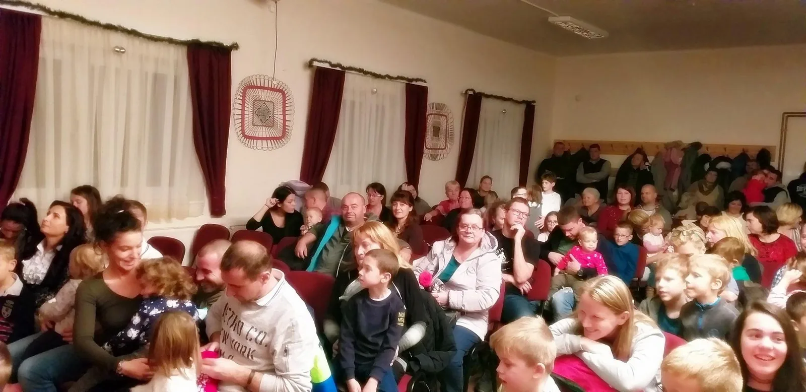 Mikulásváró Ünnepély képek