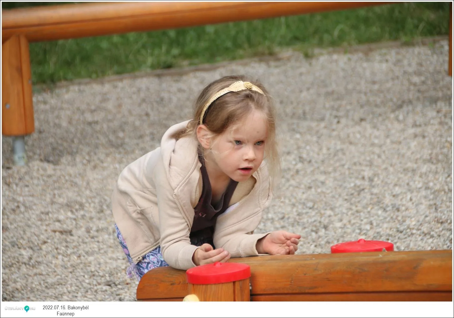 Fotók, Útirány.hu: