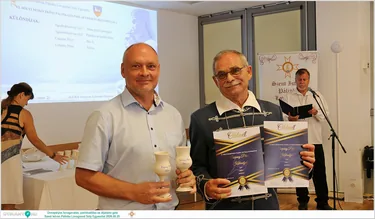 Ünnepélyes lovagavatás, pálinkaáldás és díjátadó gála