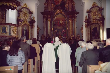 Megújulás utáni első Hálaadó Szentmise