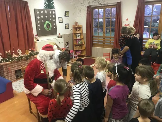 'Mikulás várás' cikk borítóképe