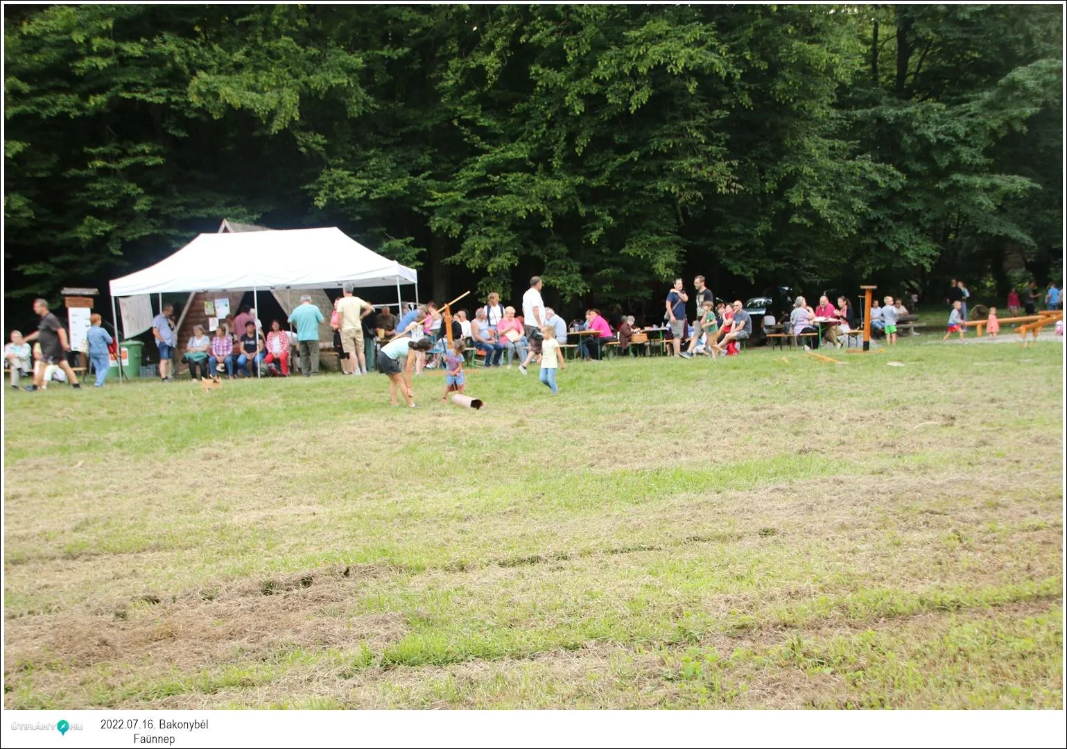 Fotók, Útirány.hu: