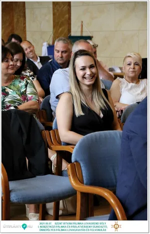 Díjkiosztó, szentelés, avatás, felvonulás