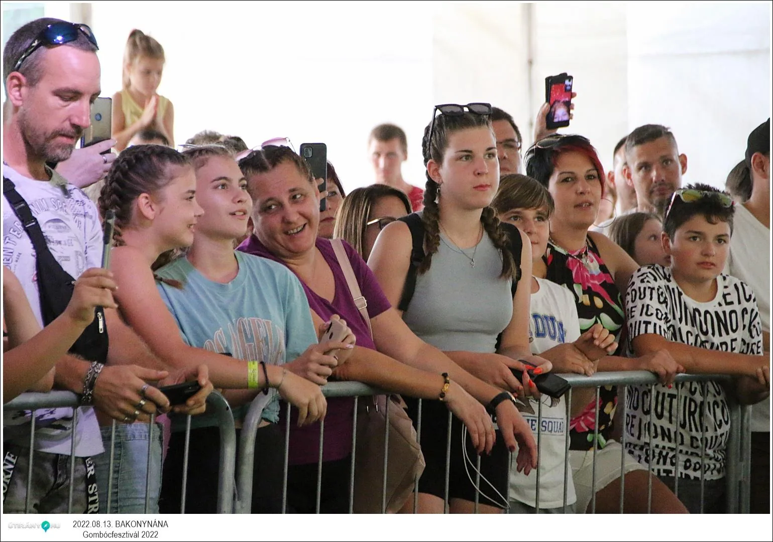 Fotók, Útirány.hu: