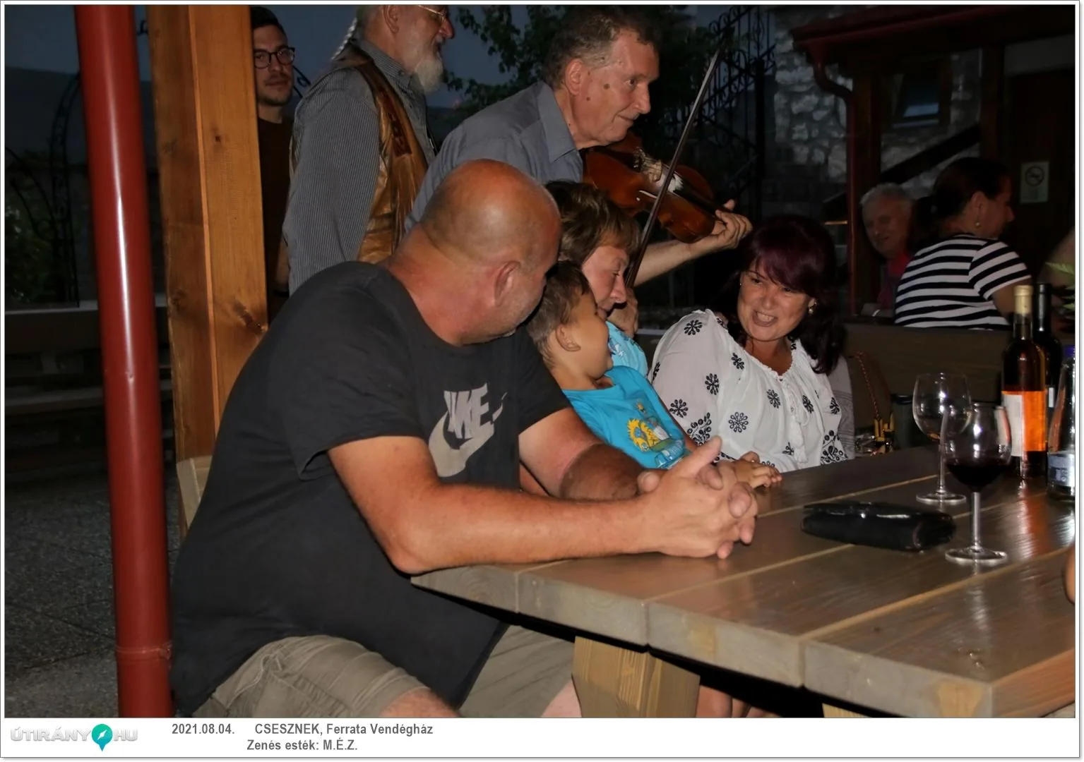M.É.Z. zenekar és Sápi borkostoló estje