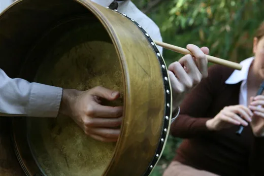 'ÍR zene Jásdon' cikk borítóképe