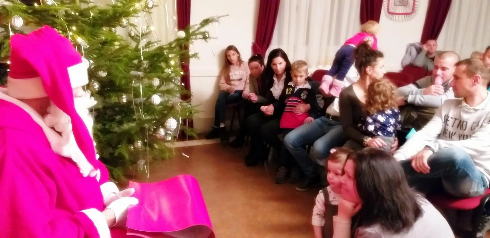 Mikulásváró Ünnepély képek