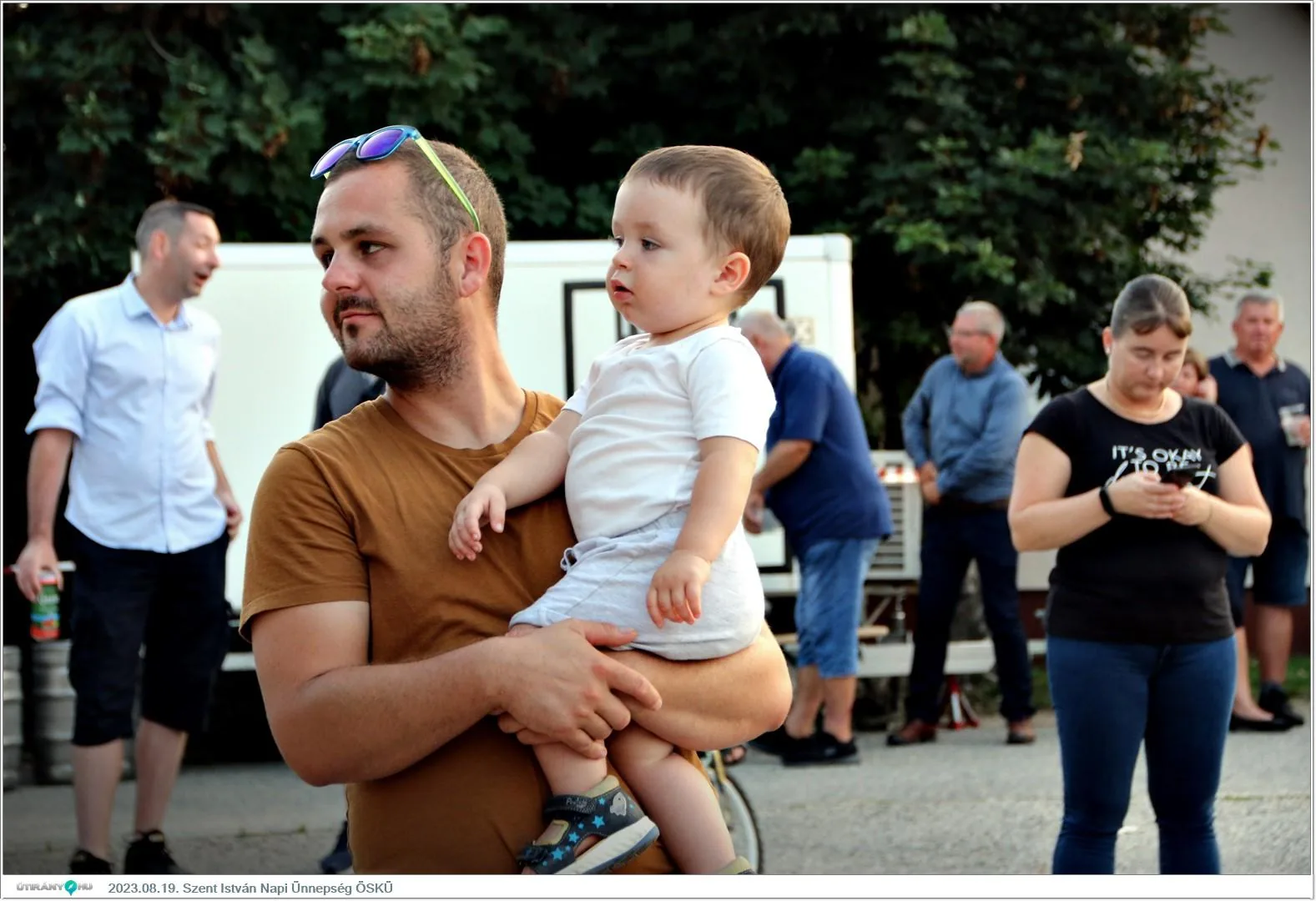 Fotók, Útirány.hu /délután, este /: