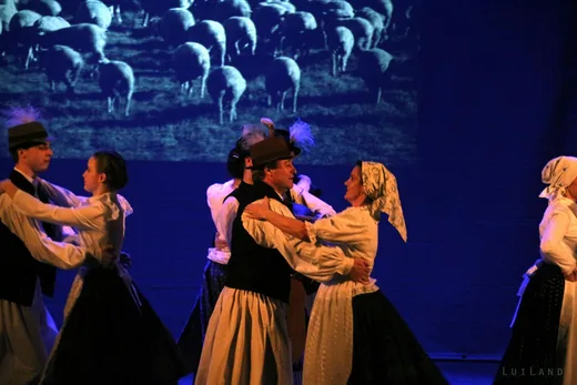 'Elfeledett táncot jártam 2018 március' cikk borítóképe