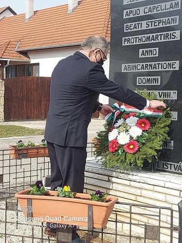 Képek a megemlékezésről 