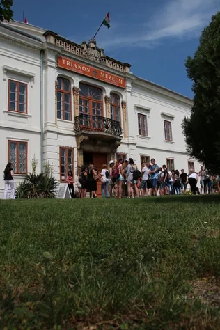 Nagyszabású rendezvény volt a Trianon Múzeumban borítóképe