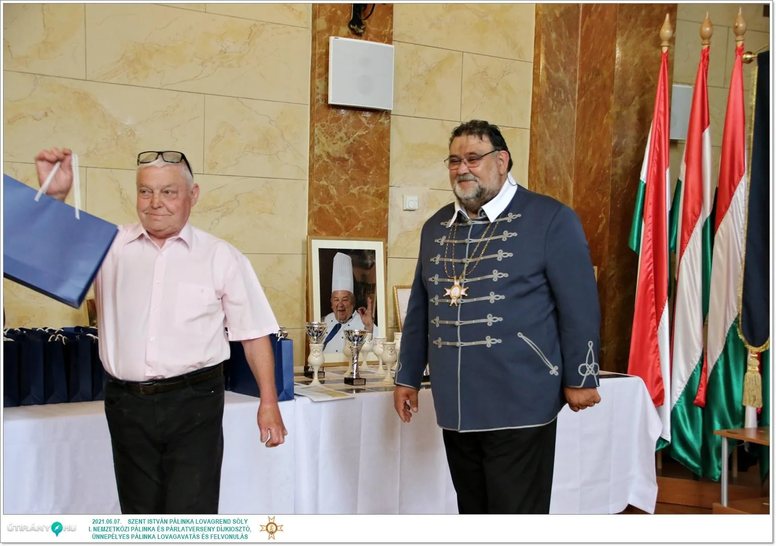 Díjkiosztó, szentelés, avatás, felvonulás