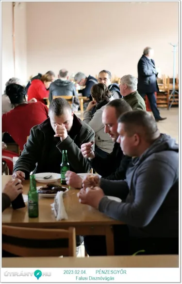 Falusi Disznóvágás Pénzesgyőrben
