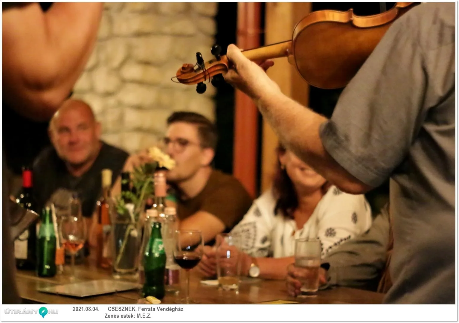 M.É.Z. zenekar és Sápi borkostoló estje