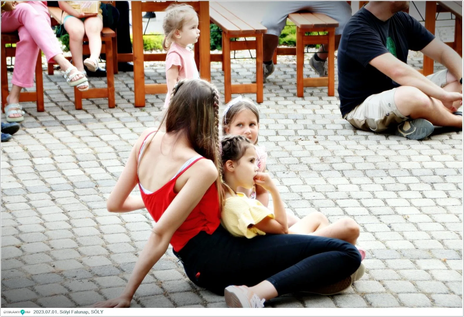 Fotók, Útirány.hu: