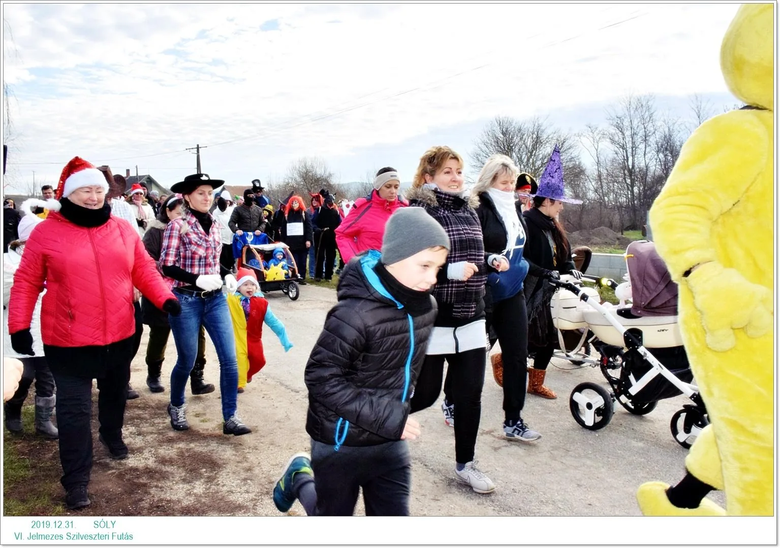 VI. Szilveszteri jelmezes futás. Fotók: Önkormányzat