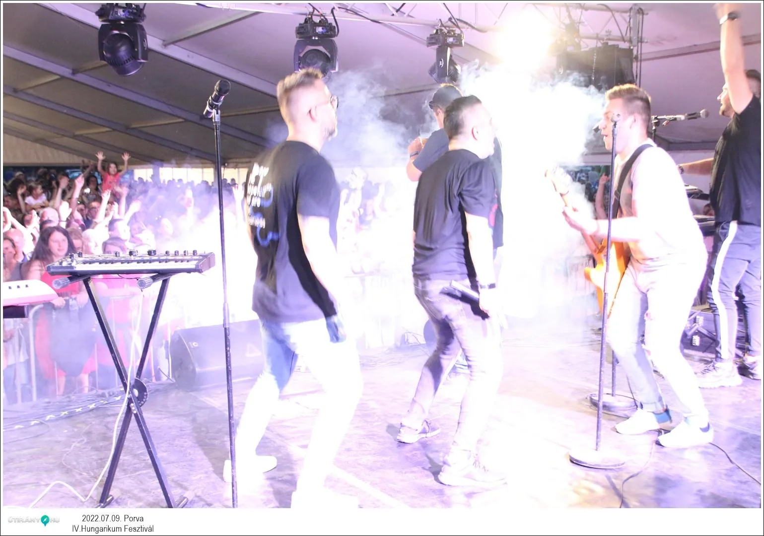 Fotók, Útirány.hu: