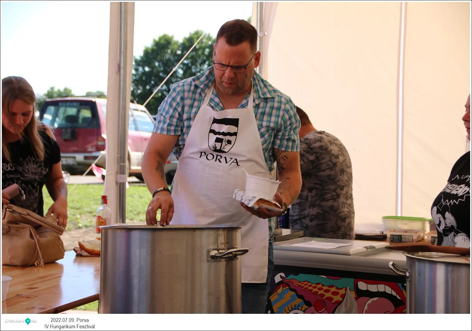 Fotók, Útirány.hu: