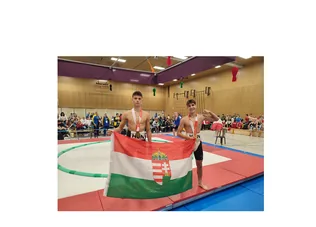 Éremeső a veszprémi szumósoknál borítóképe