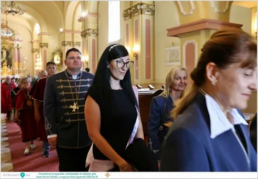 Ünnepélyes lovagavatás, pálinkaáldás és díjátadó gála