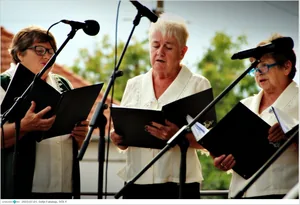 Fotók, Útirány.hu: