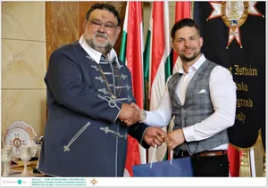 Díjkiosztó, szentelés, avatás, felvonulás