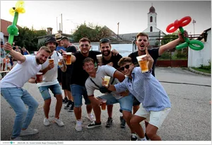 Fotók, Útirány.hu /délután, este /: