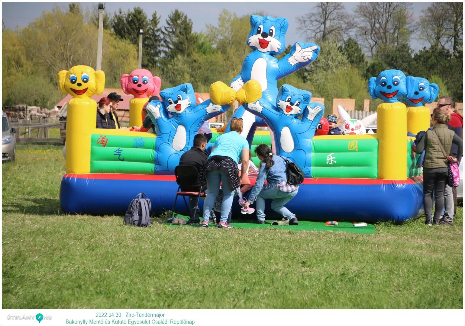 Fotók, Útirány.hu: