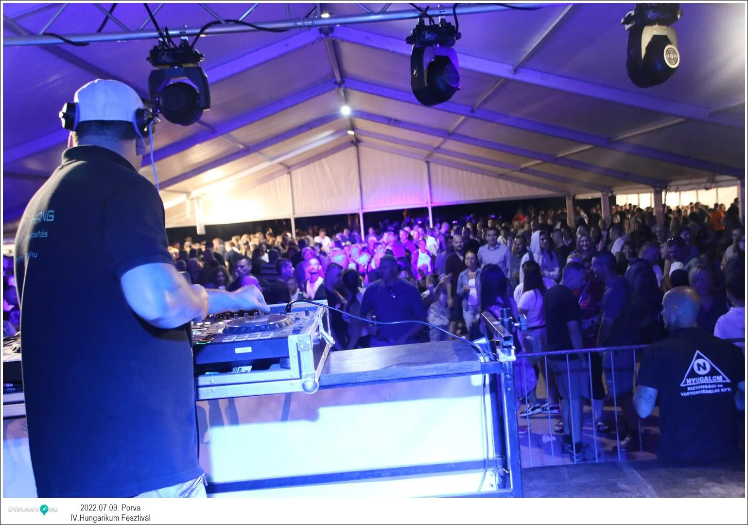 Fotók, Útirány.hu: