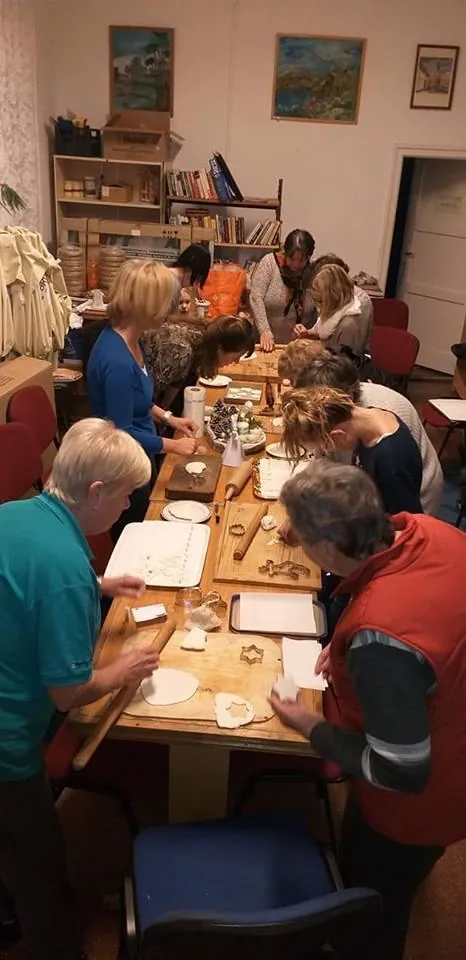 Kézműves foglalkozás 2018.12.08. fotók