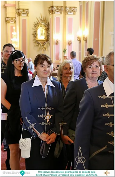 Ünnepélyes lovagavatás, pálinkaáldás és díjátadó gála
