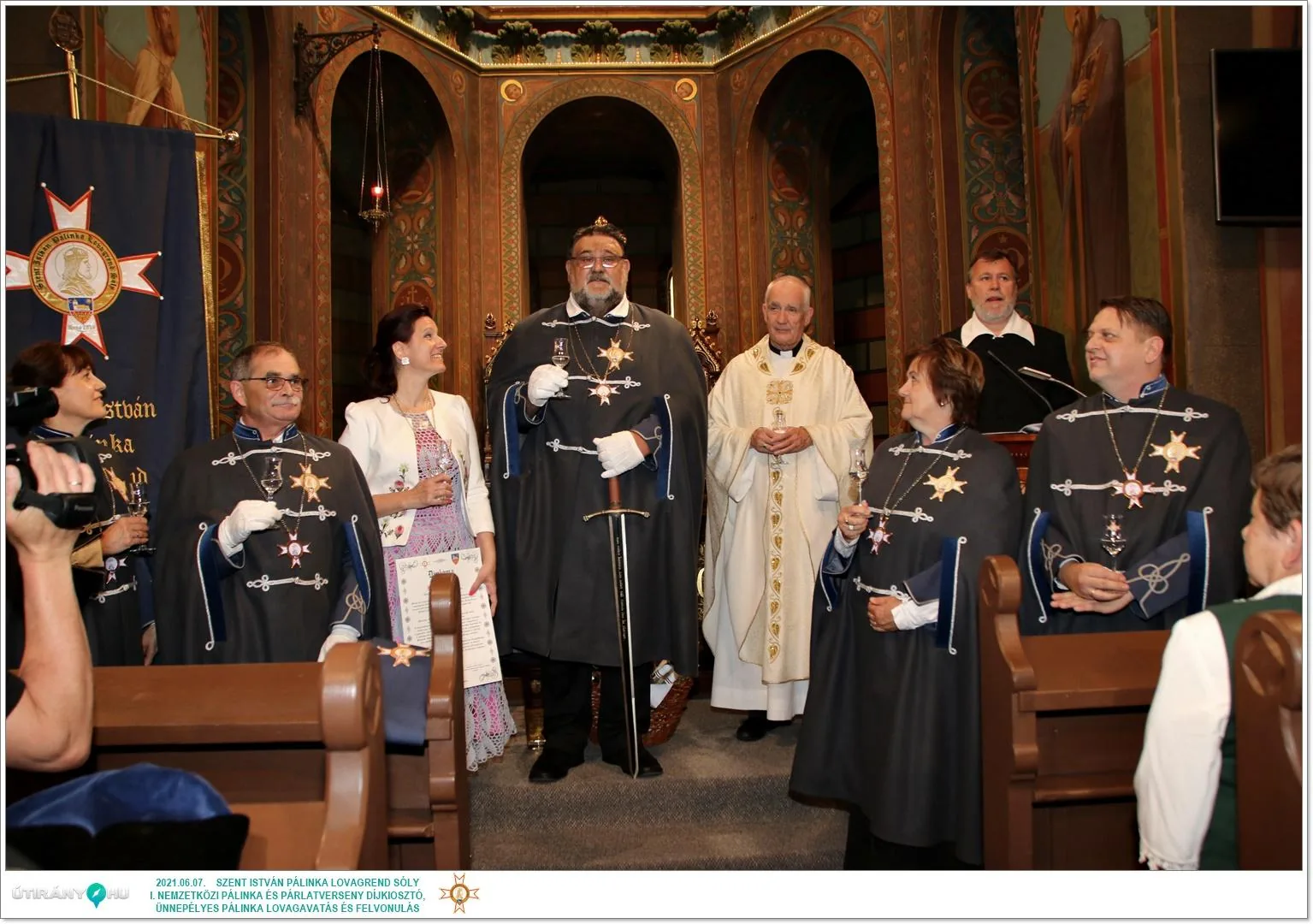 Díjkiosztó, szentelés, avatás, felvonulás