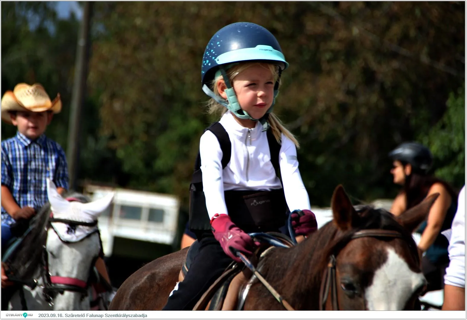 Fotók, Útirány.hu