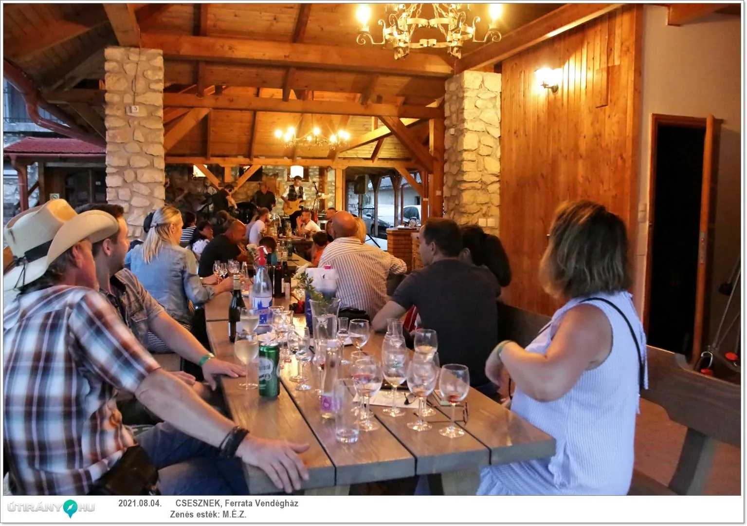 M.É.Z. zenekar és Sápi borkostoló estje