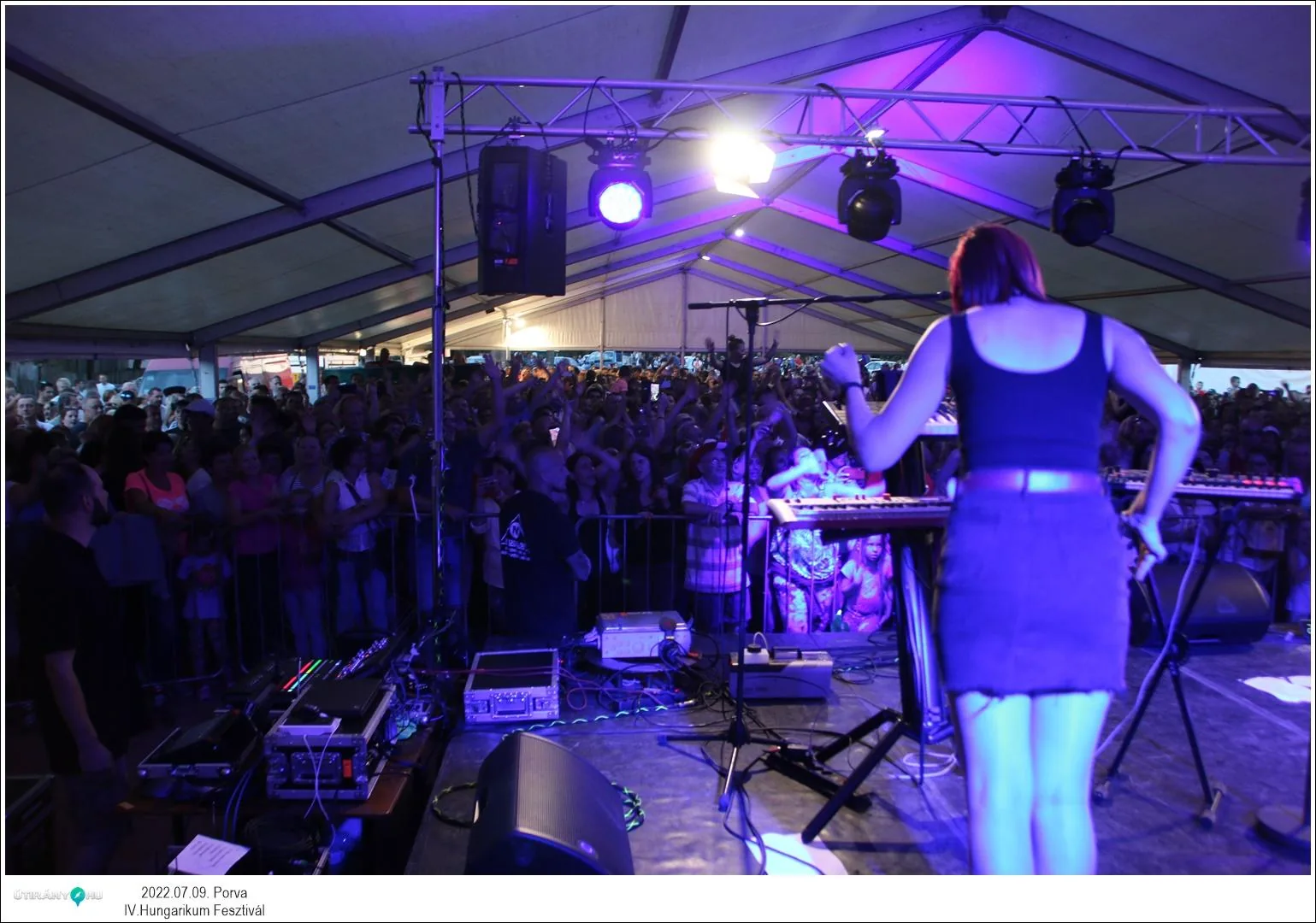 Fotók, Útirány.hu: